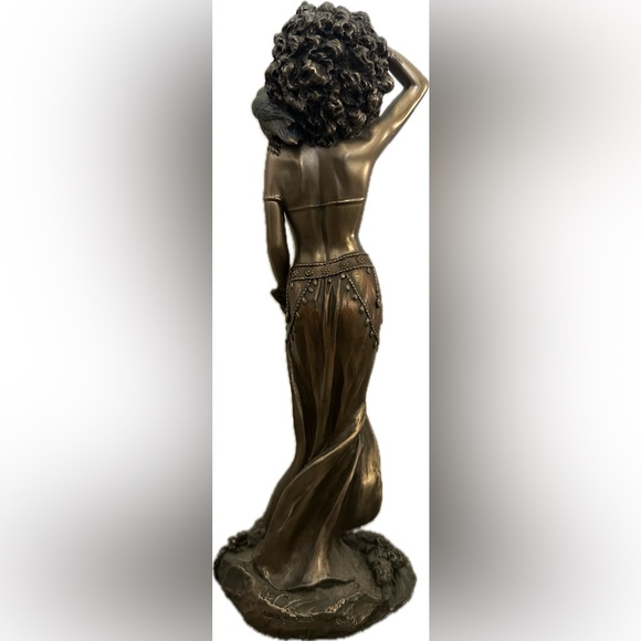 Bronzed Oshun Goddess of Love and Beauty - Picture 4 of 5